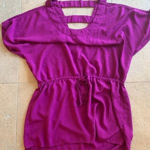 Kris Jenner top, sz L, NWOT $129.00, very soft!